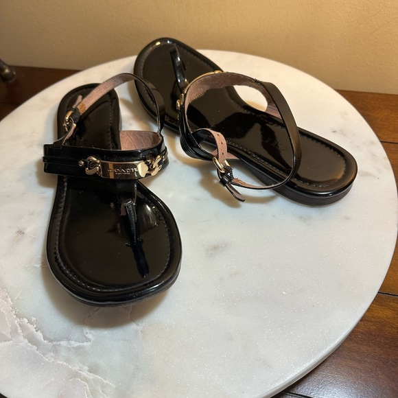 COACH black patent leather chain sandals🔥10M - Picture 8 of 12